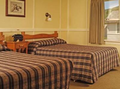 Mammoth Hot Springs Hotel Exterior photo